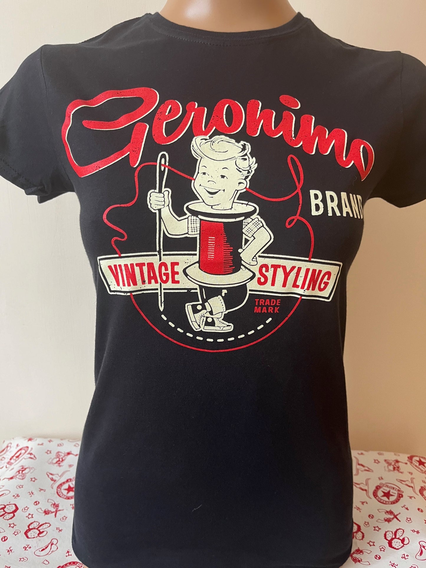 Ladies bobbin design T shirt